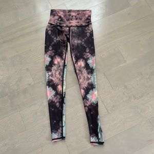 Teeki leggings size XS